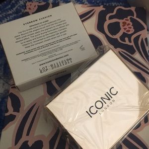 ICONIC London Makeup - 🍒ICONIC London Sculpt and Boost Eyebrow Cushion🍒 ICONIC London Makeup - 🍒ICONIC London Sculpt and Boost Eyebrow Cushion🍒